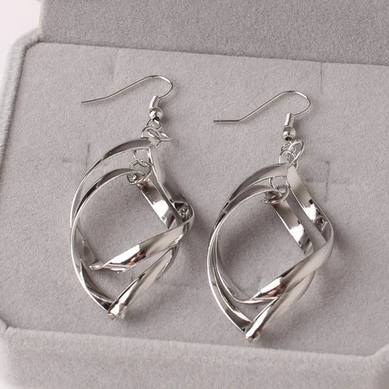 2024 New Hollow Twisted Rhombus Leaf Double Drop Earrings Piercing Statement for Women Fashion Jewelry Gifts